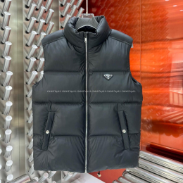 프라다 패딩 조끼 (남)