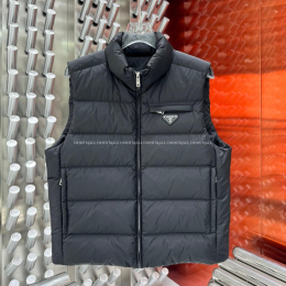 프라다 패딩 조끼 (남)