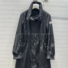 몽클레어 바람막이