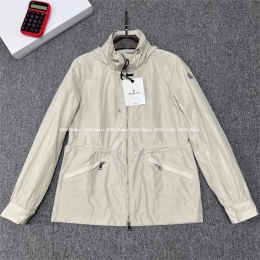 몽클레어 바람막이 (여)