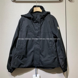 몽클레어 바람막이 (여)