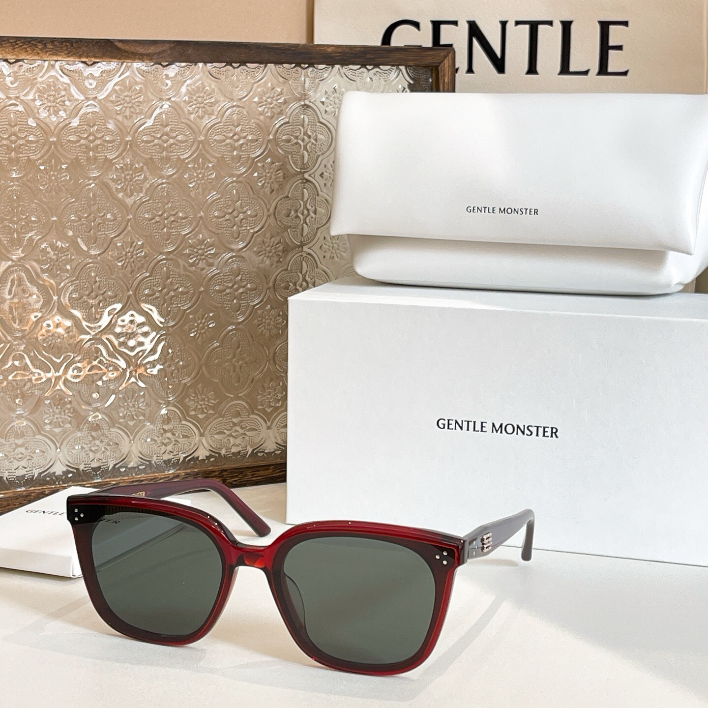 젠틀몬스터 선글라스 (LOLOE)