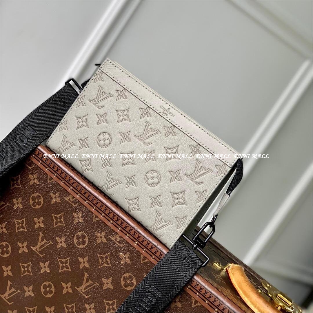 루이비통 가스통 웨어러블 월릿