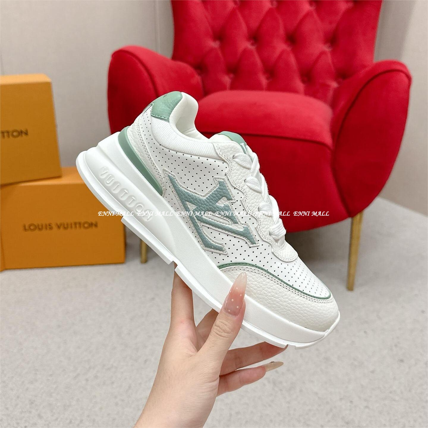 루이비통 운동화