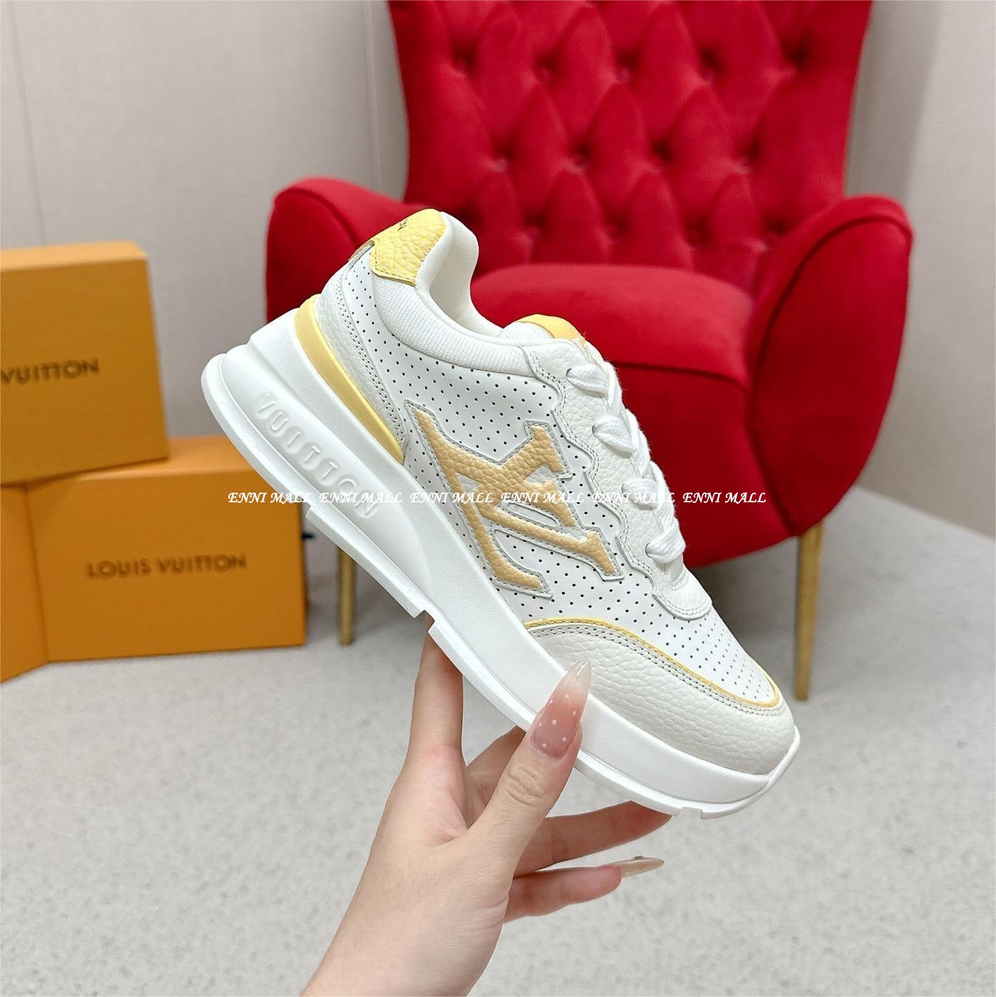 루이비통 운동화