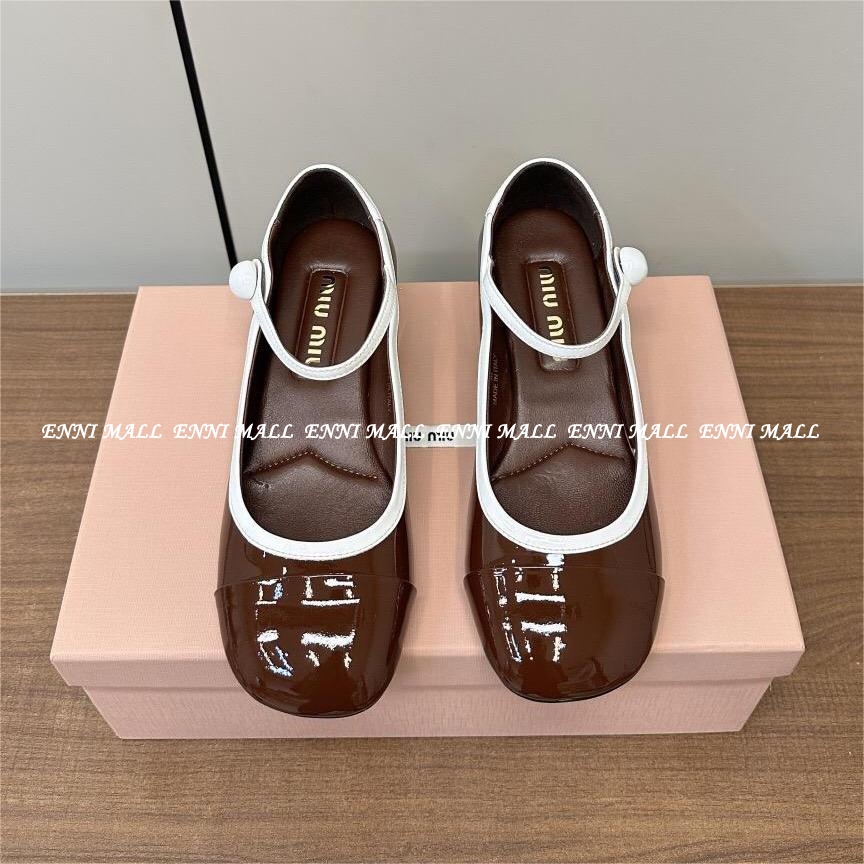 미우미우 펌프스