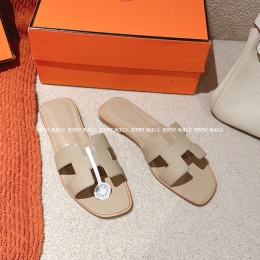 에르메스 슬리퍼