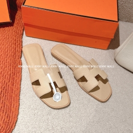 에르메스 슬리퍼