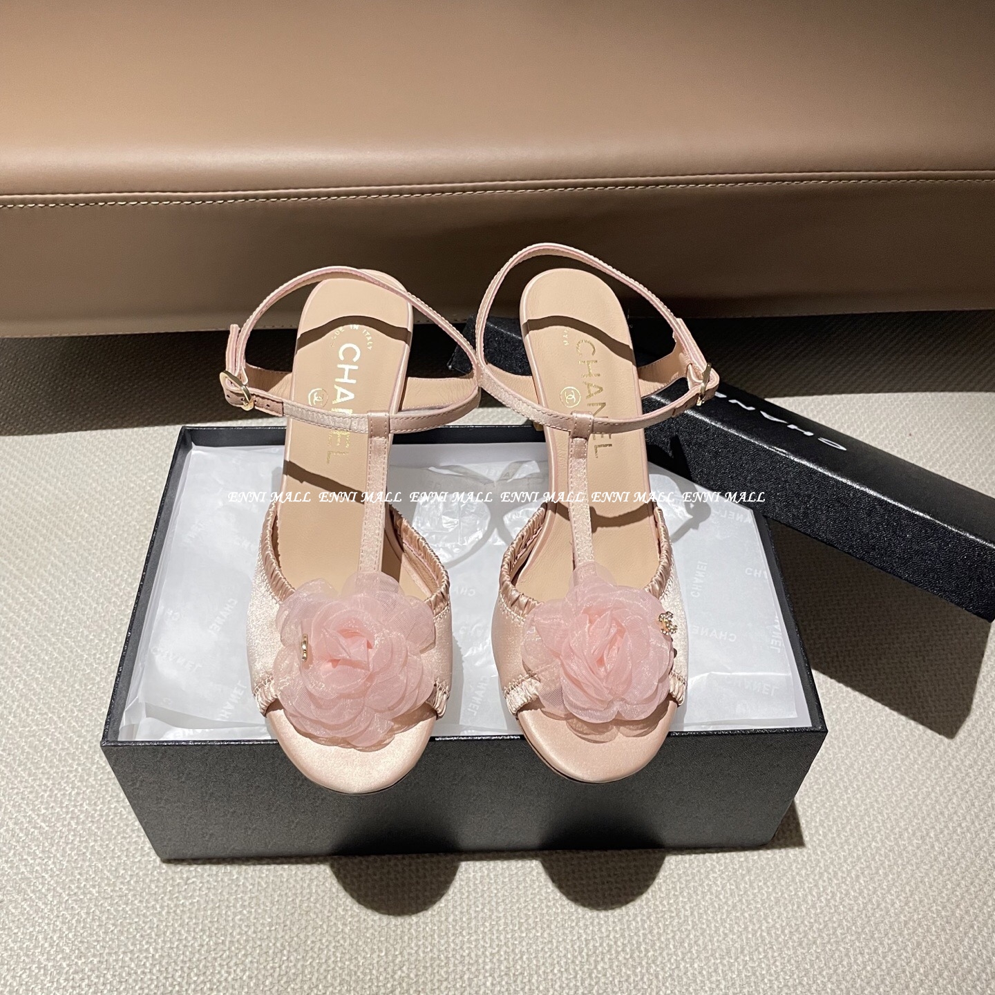 샤넬 샌들 (8cm)