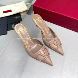 발렌티노 슬리퍼 (7.5cm)