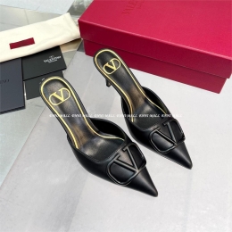 발렌티노 슬리퍼 (7.5cm)