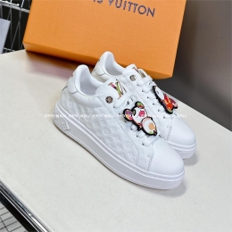 루이비통 스니커즈