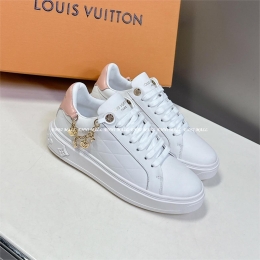 루이비통 스니커즈