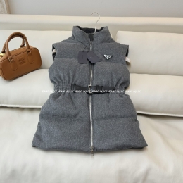 프라다 패딩 조끼