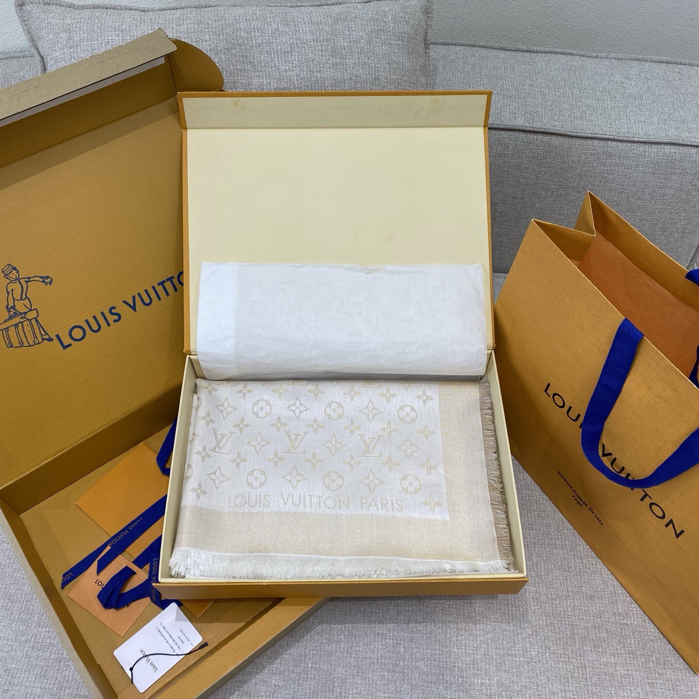 루이비통 머플러