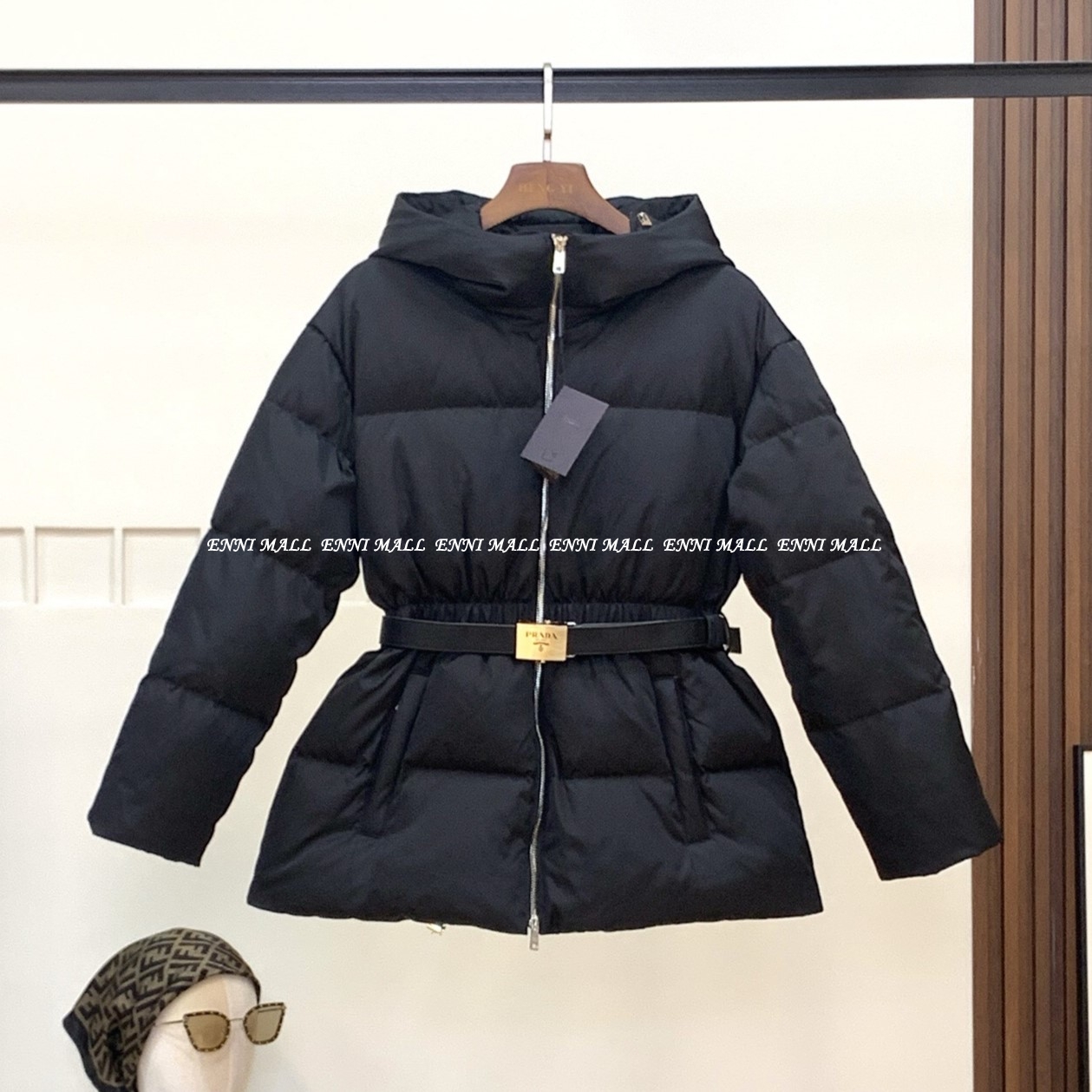 프라다 패딩 (여)
