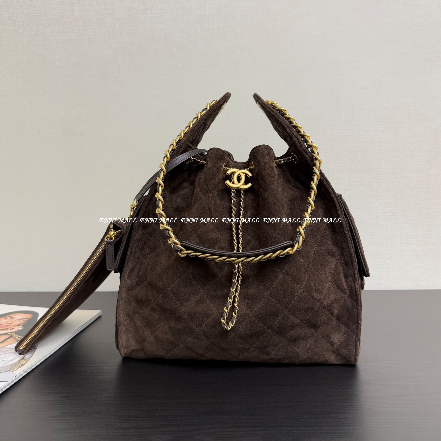 샤넬 25 백 (40cm)