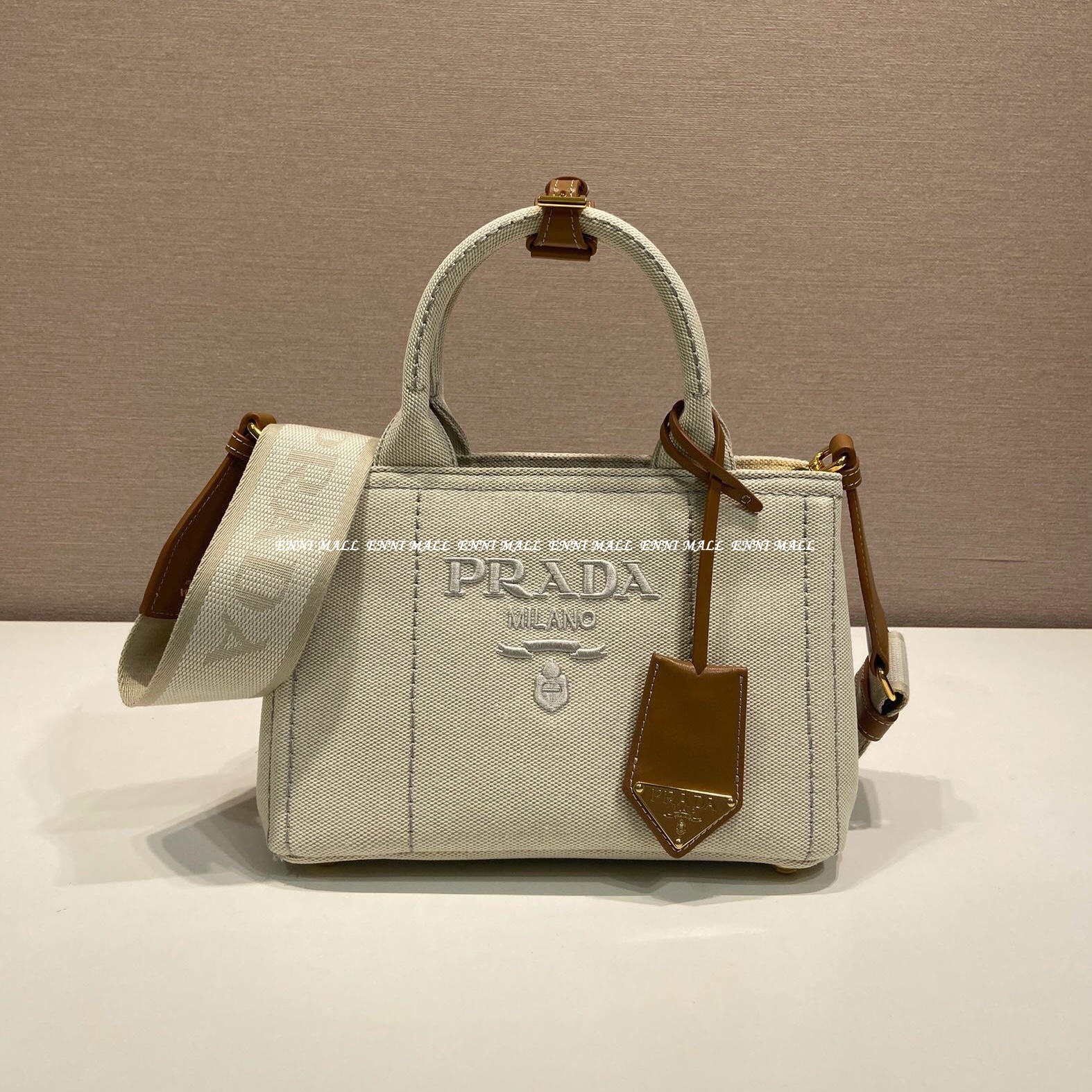 프라다 숄더백 (22cm)