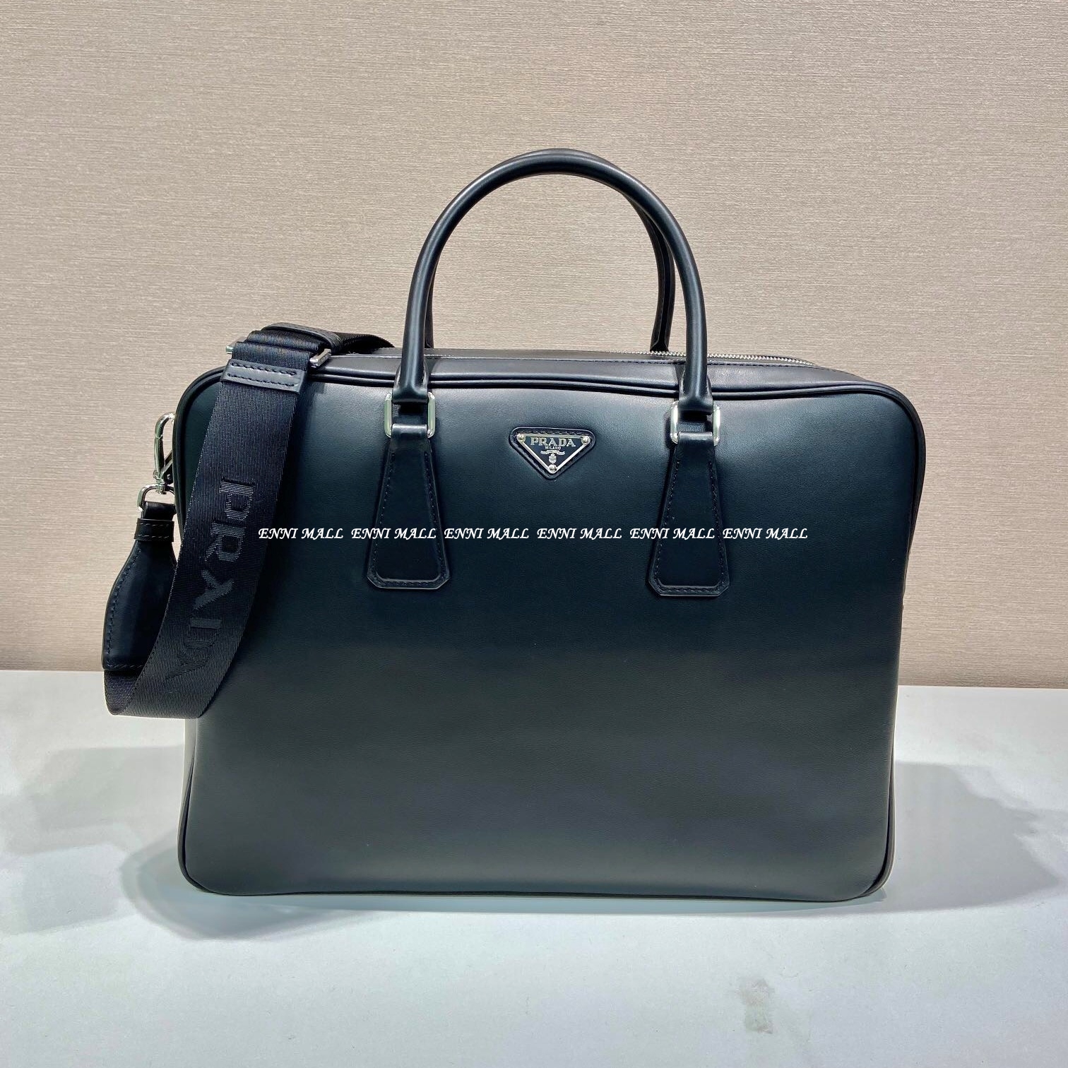 프라다 가죽 토트백 (39cm)