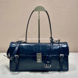 프라다 가죽 숄더백 (38cm)