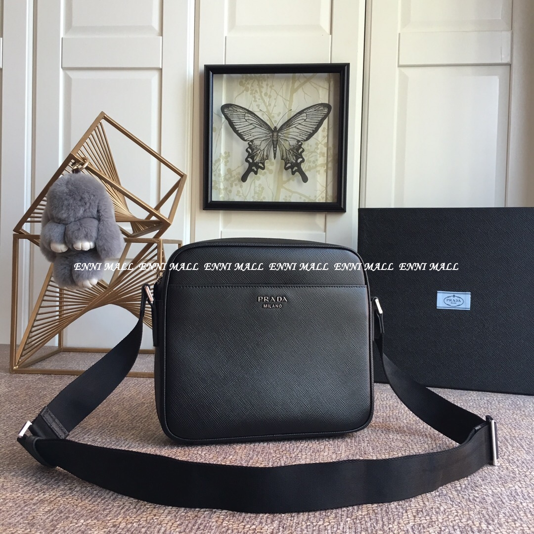 프라다 메신저백 (25cm)