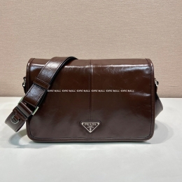 프라다 메신저백 (30cm)