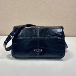 프라다 메신저백 (30cm)
