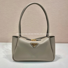 프라다 가죽 숄더백 (28cm)