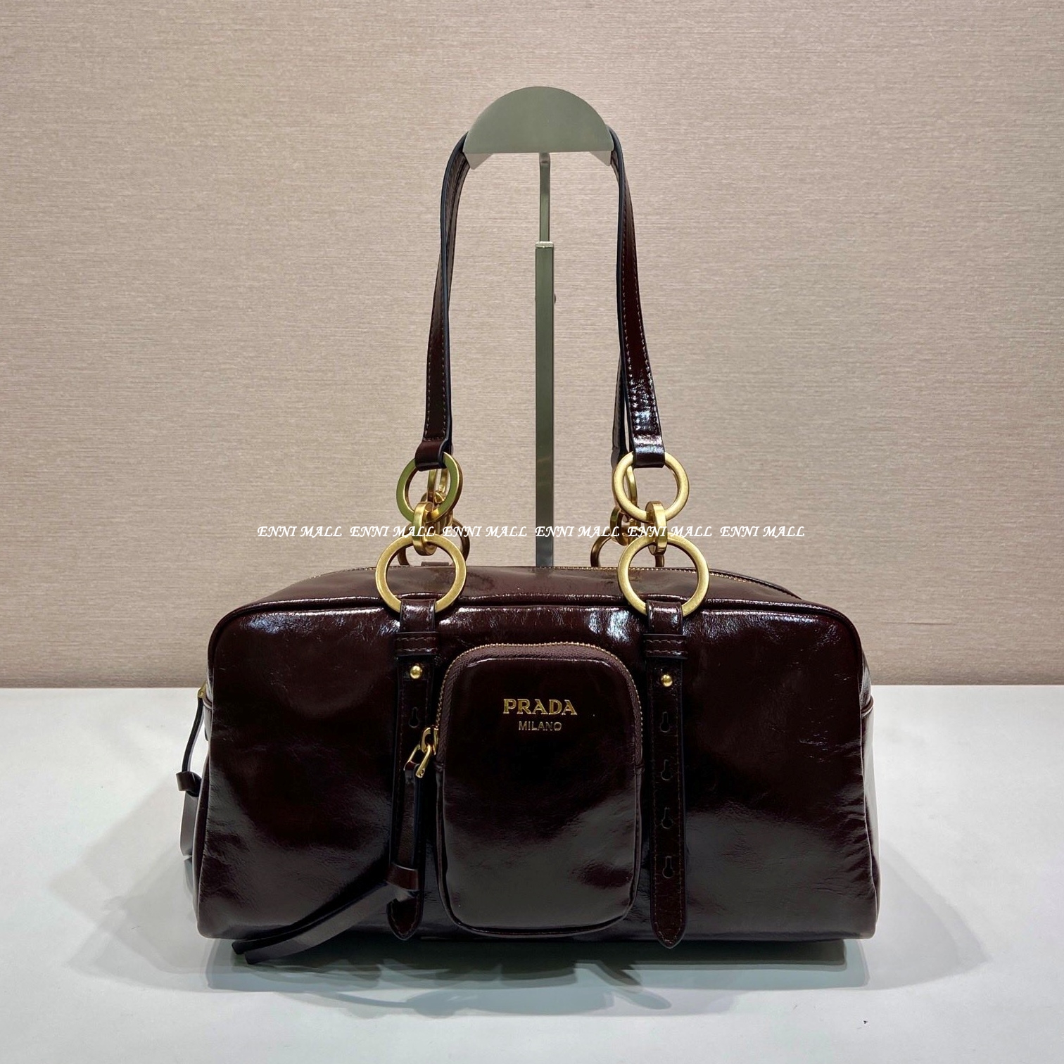 프라다 가죽 숄더백 (30cm)