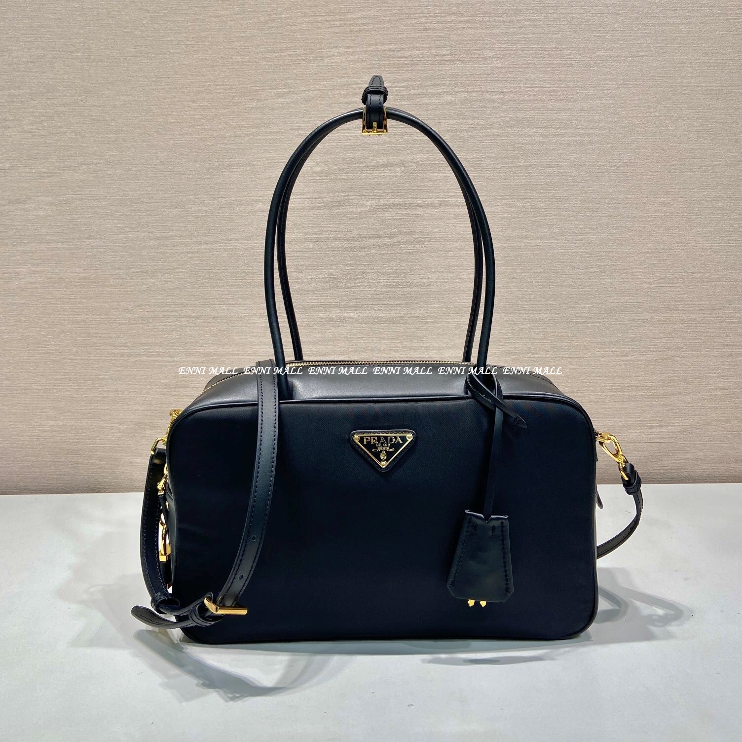 프라다 숄더백 (30cm)