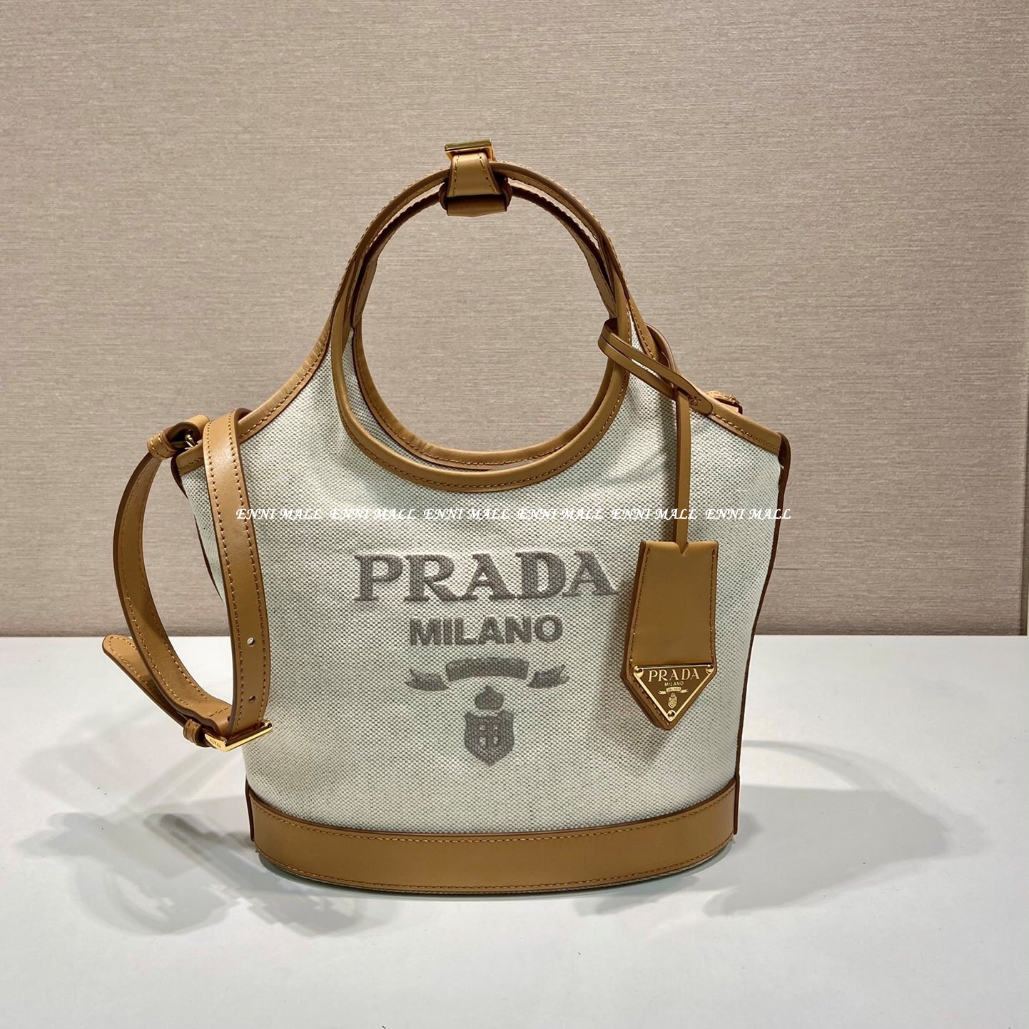 프라다 핸드백 (21cm)