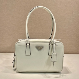 프라다 숄더백 (29cm)