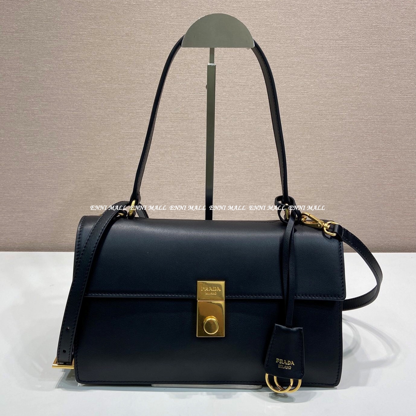 프라다 숄더백 (28cm)