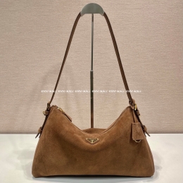 프라다 숄더백 (39cm)