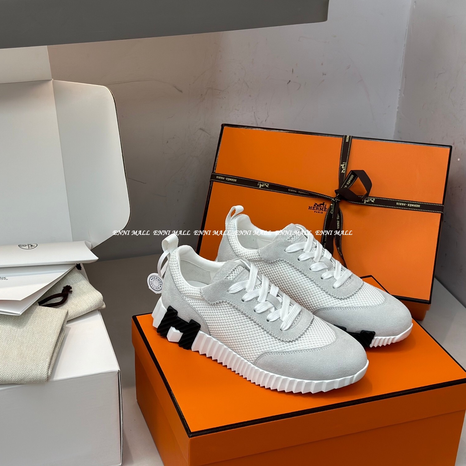 에르메스 스니커즈