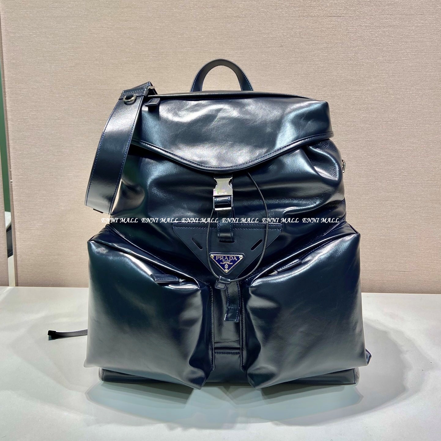 프라다 백팩 (38cm)