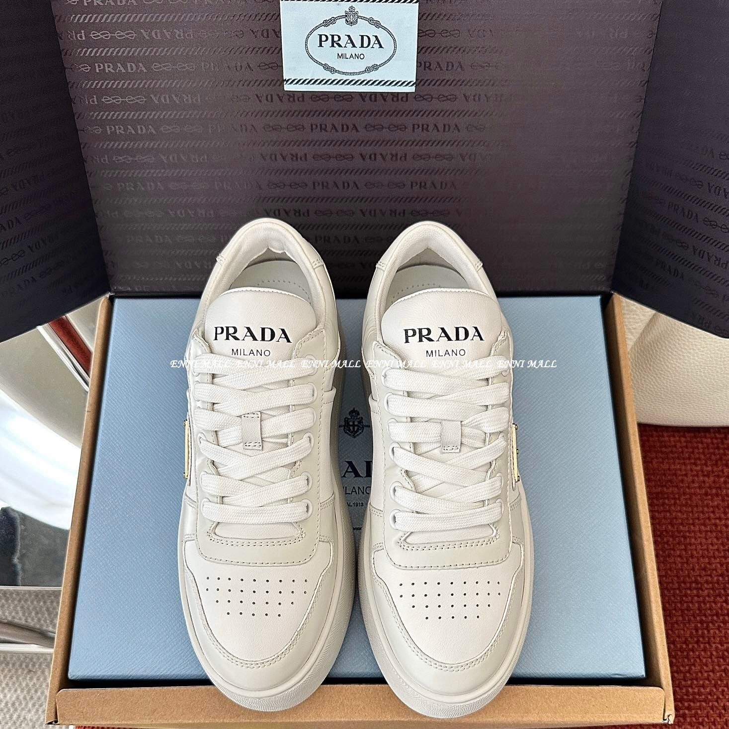 프라다 스니커즈