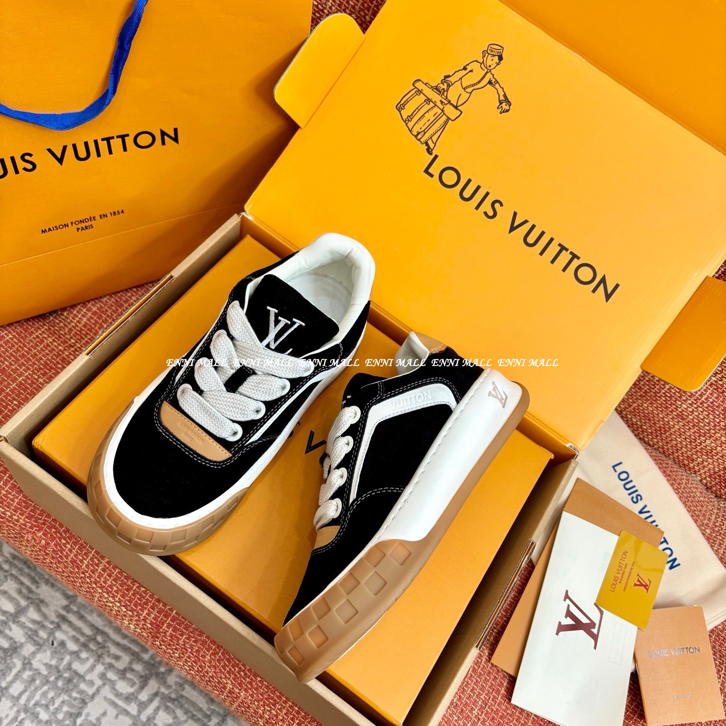 루이비통 스니커즈