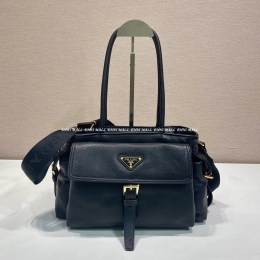 프라다 숄더백 (31cm)