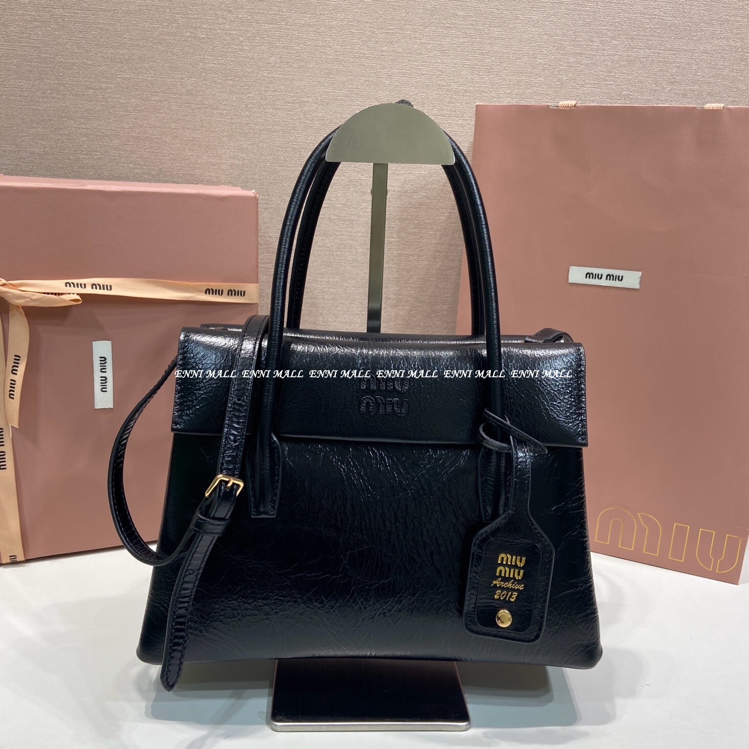 미우미우 핸드백 (28cm)