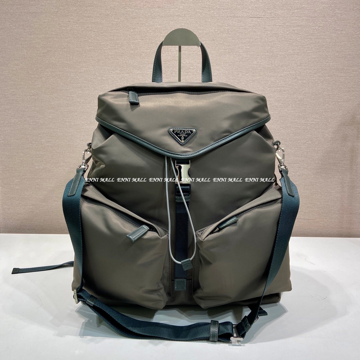 프라다 백팩 (38cm)