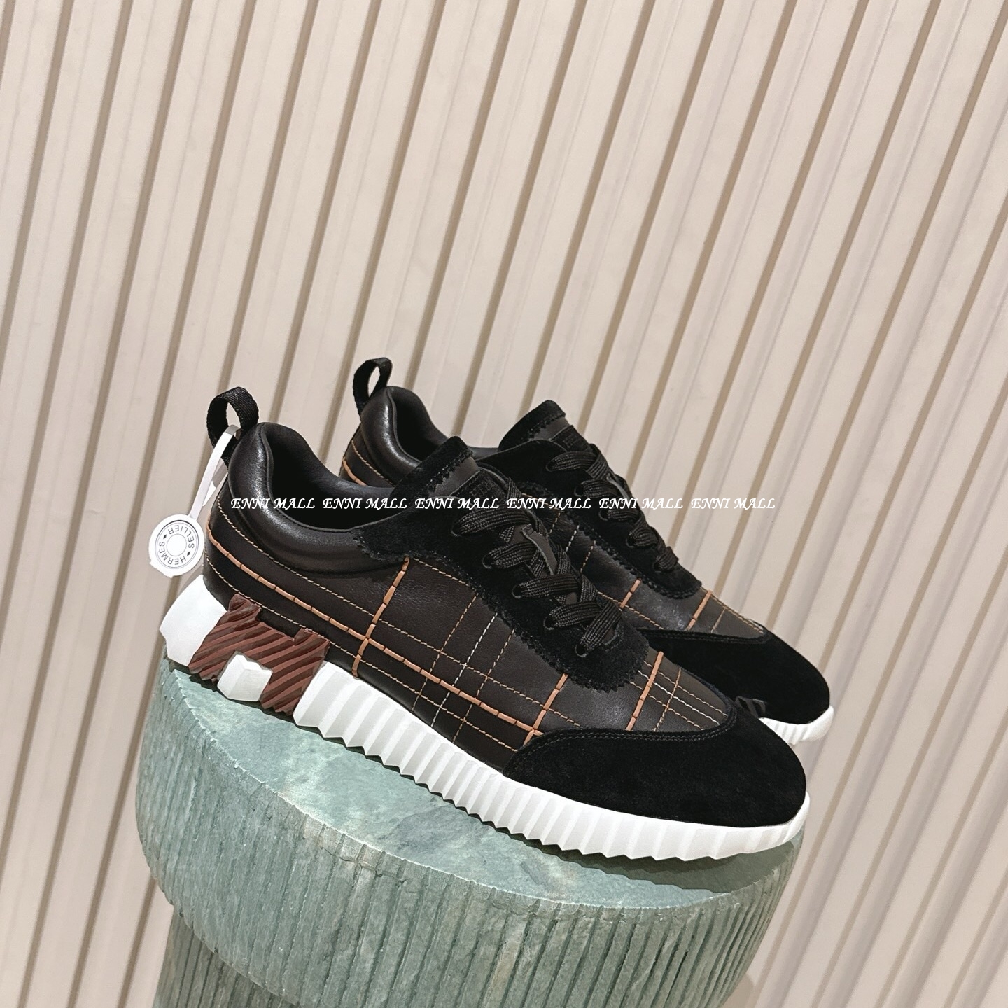 에르메스 스니커즈