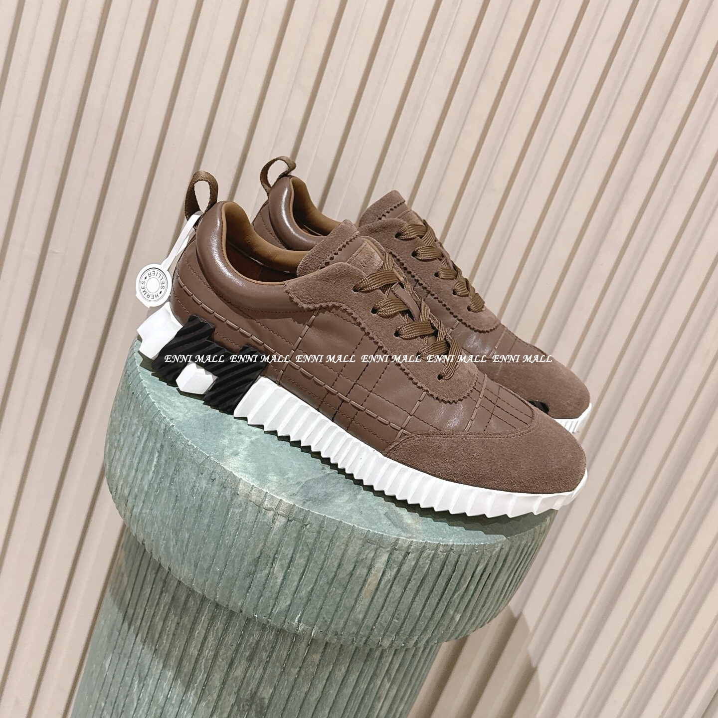 에르메스 스니커즈