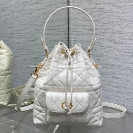 디올 카로 버킷백 (20cm)