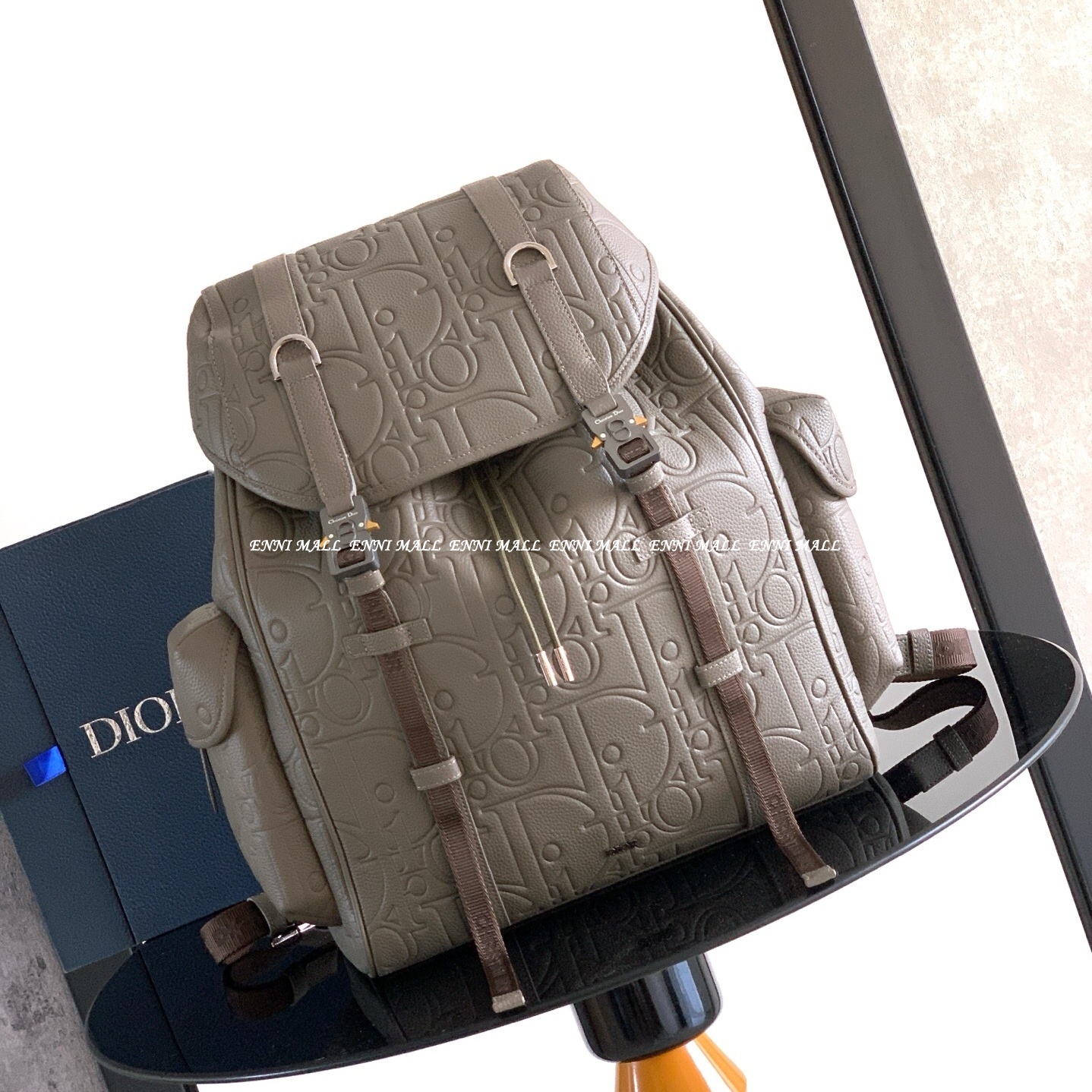 디올 백팩 (43cm)