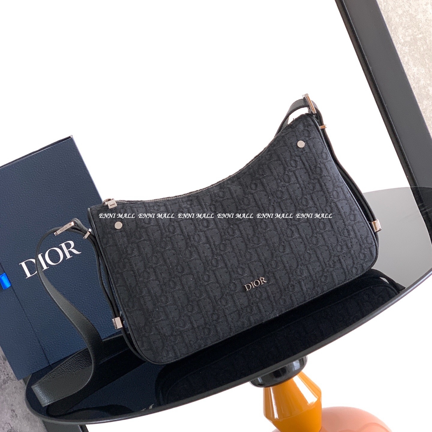 디올 슬라이더 호보백 (34cm)